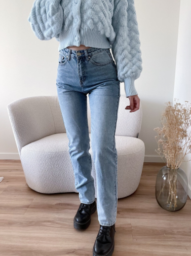 Jeans med raka ben för dam från modora.se Jeans med raka ben för dam från modora.se