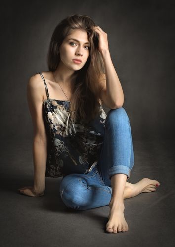Moderna damjeans 1